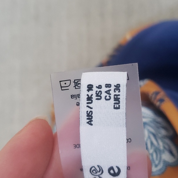 One piece swimsuit - Picture 8 of 8